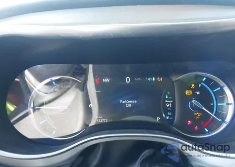 2017 Chrysler Pacifica Hybrid Platinum from USA, damaged, VIN 2C4RC1N77HR739930